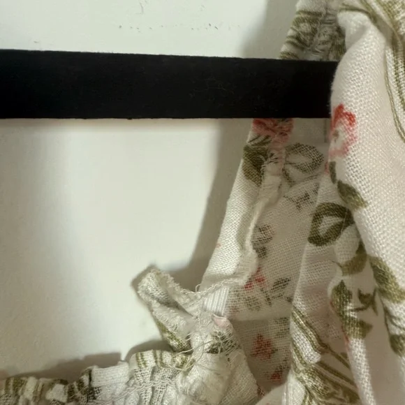 Reformation Arancini Linen Puffed Sleeve Top in Heath Floral, Size 4 - Picture 6 of 9